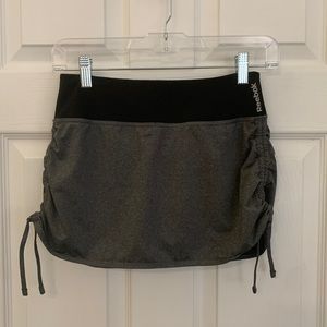 Reebok gray tennis skirts Sz XS